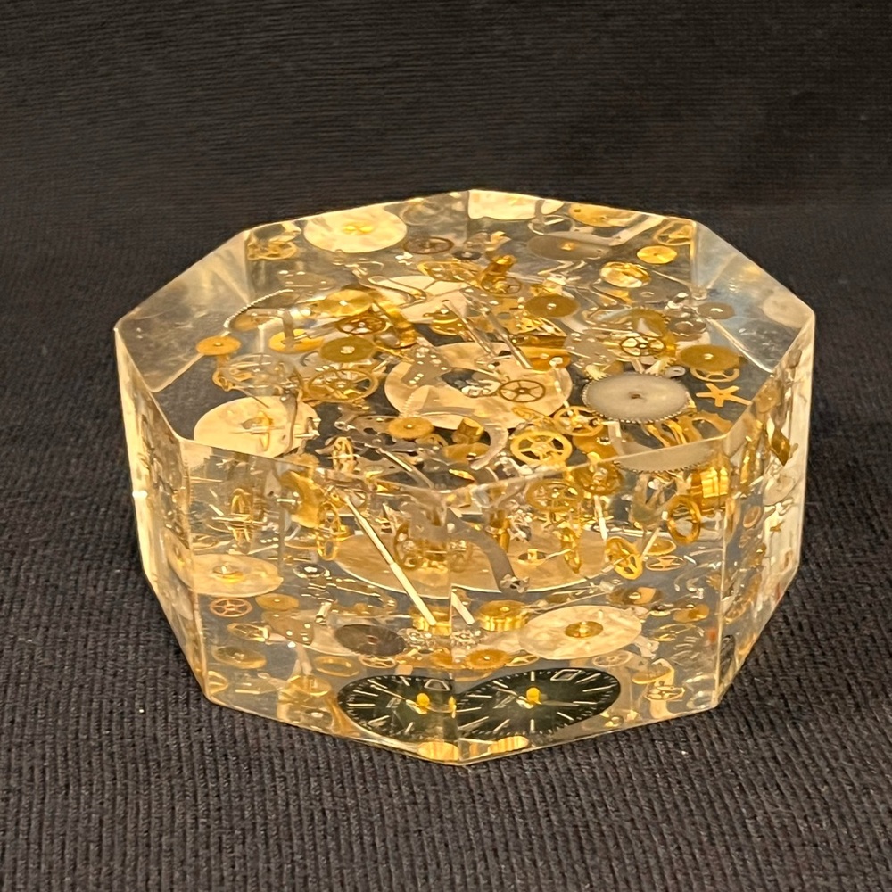 MCM Rare 1950s Lucite Exploding Watch Parts Sculpture Frozen Paperweight Octagon - Picture 15 of 15